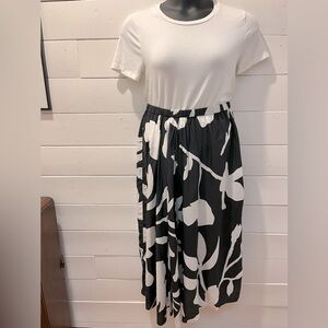 Christian Wijnants Black & White Floral Skirt – Size 42